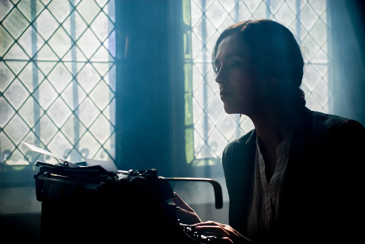writer, typewriter, author, writing, antique, old, vintage, classic, machine writing, woman, writer, writer, writer, writer, writer, typewriter, author, writing