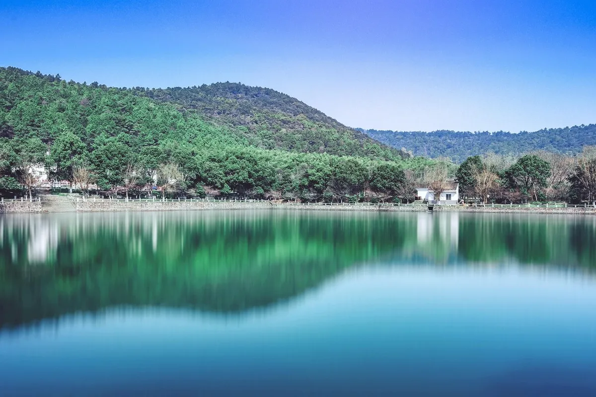 landscape, water, nature, wilderness, mountain, cloud, sky, morning, lake, valley, reflection, fjord, alps, topography, meteorological phenomena, geographical f