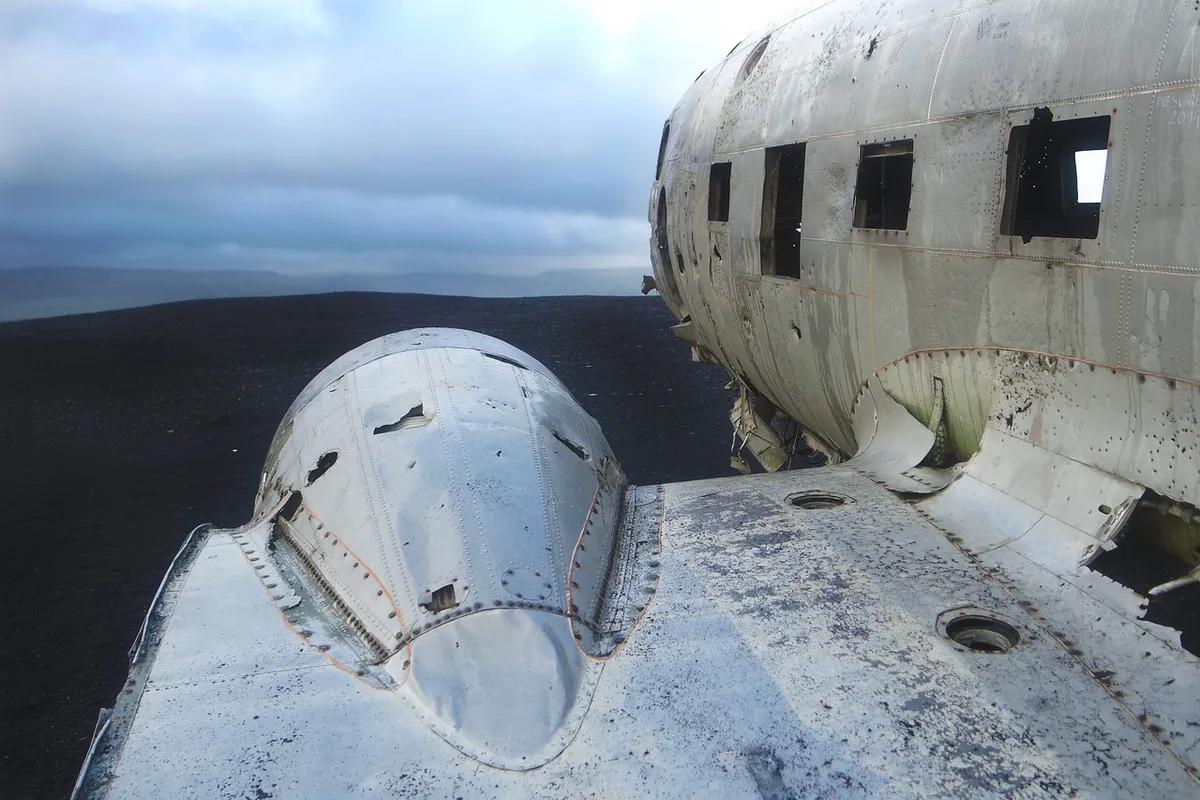 plane, crash, plane crash, iceland, wreck, beach, nature, black sand, memory, cabin